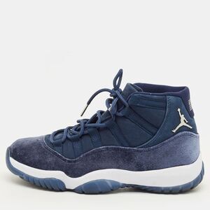 Air Jordans Jordan 11 Retro Midnight Navy Size 40 Navy Blue Velvet High Top